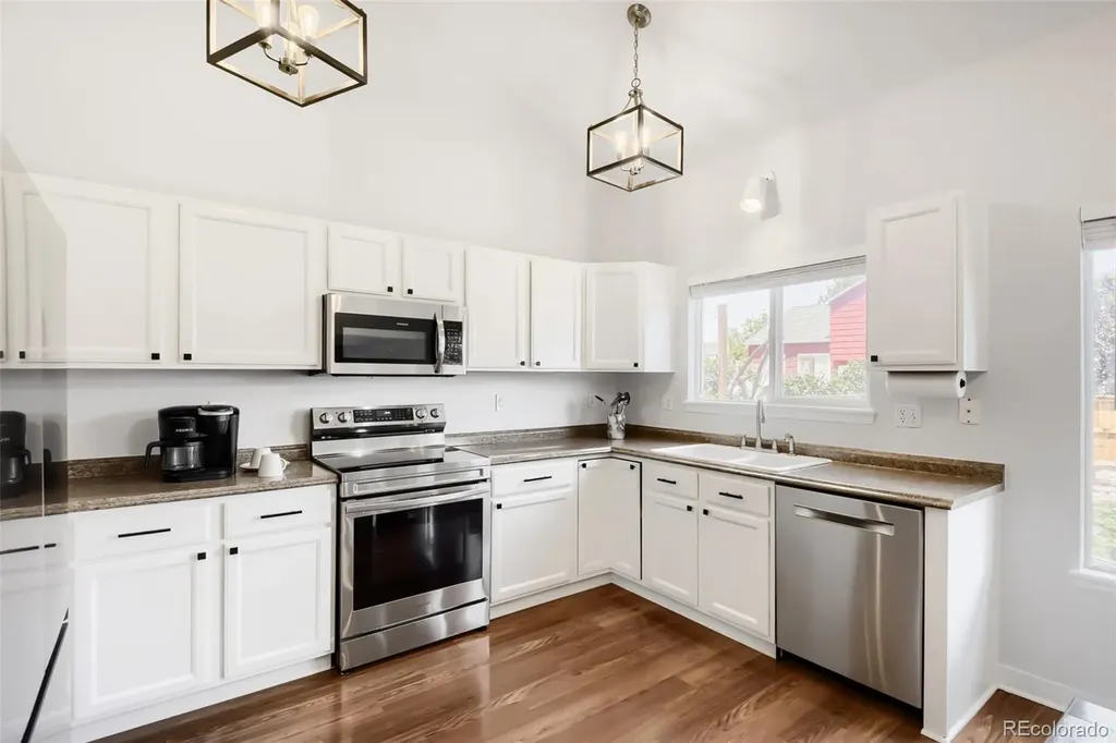 4809 Collinsville Place Littleton CO 80130