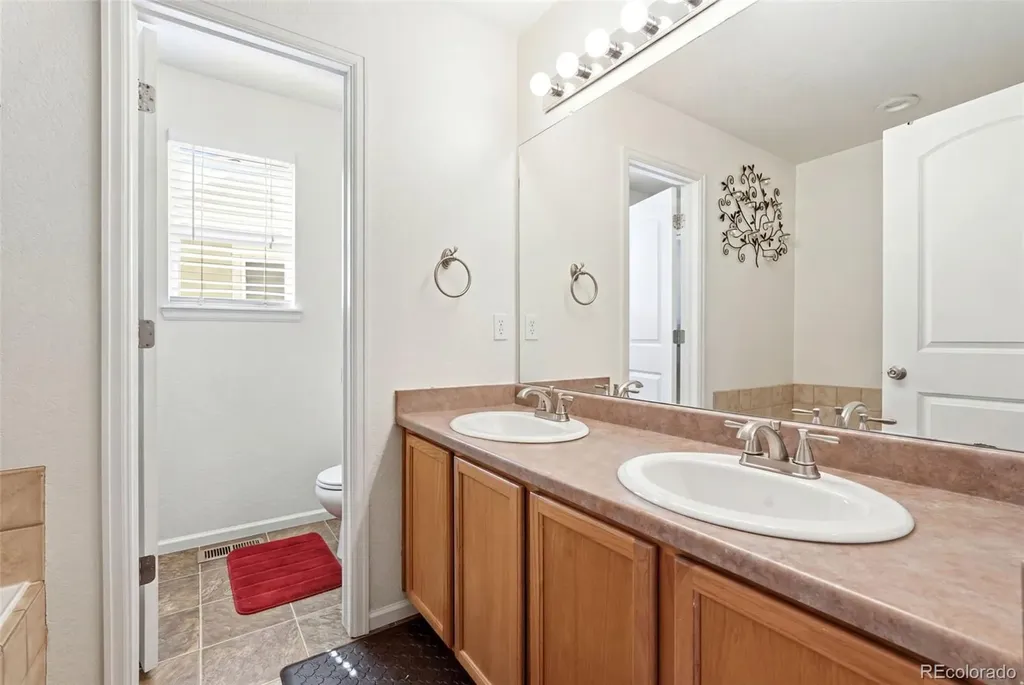 10200 E 112th Way Commerce City CO 80640