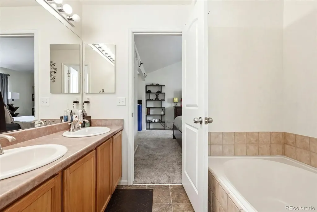 10200 E 112th Way Commerce City CO 80640