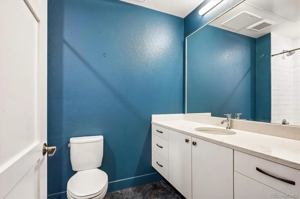 4885 S Monaco Street Denver CO 80237