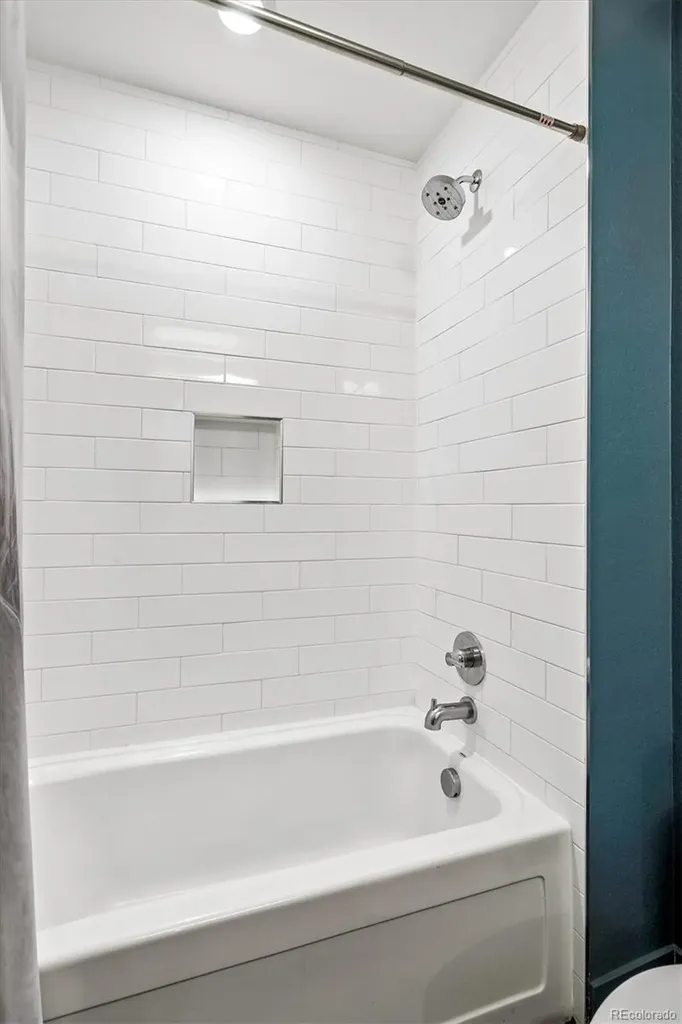 4885 S Monaco Street Denver CO 80237