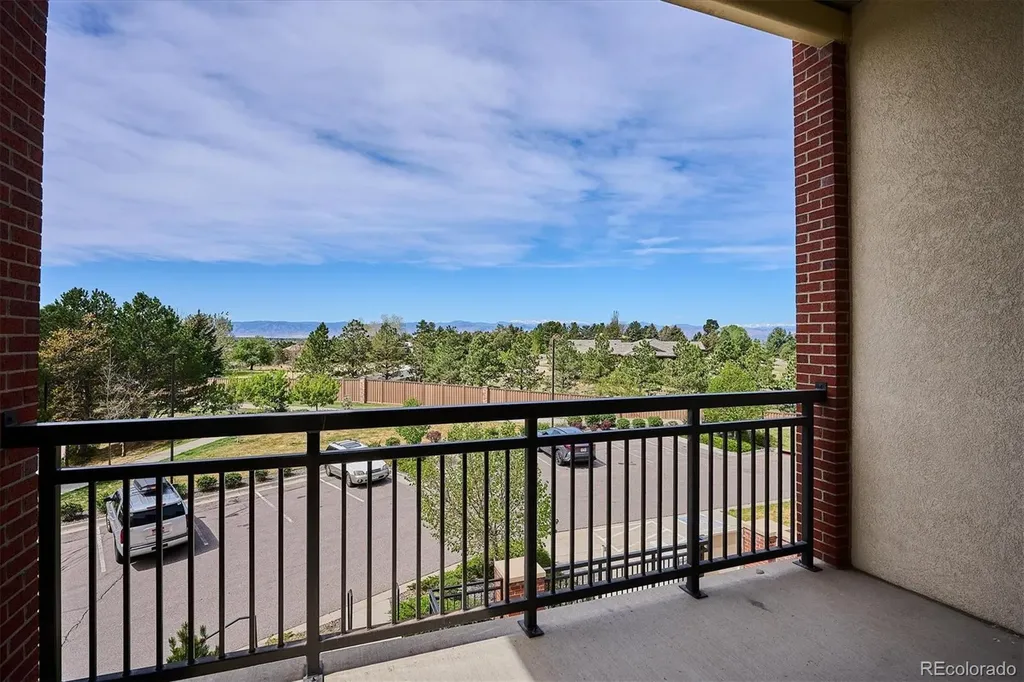 4885 S Monaco Street Denver CO 80237