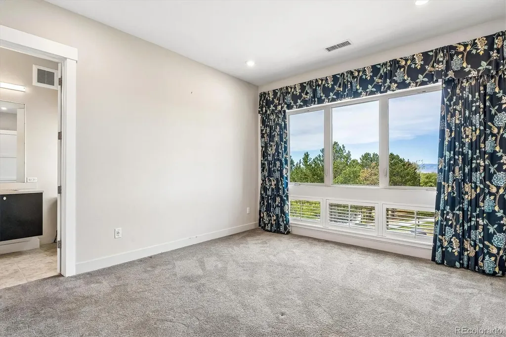 4885 S Monaco Street Denver CO 80237