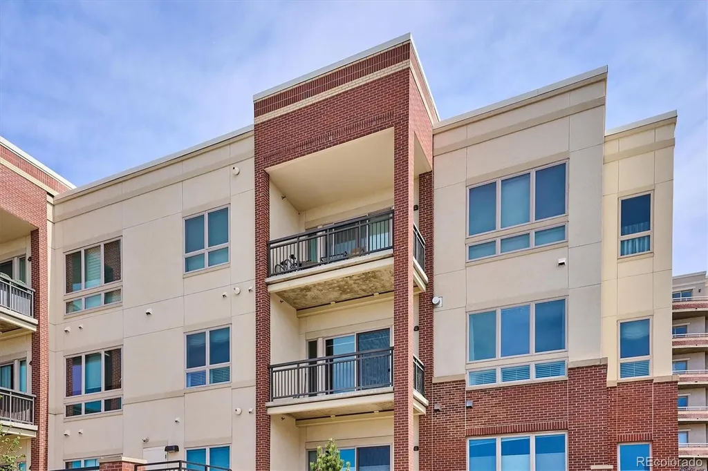 4885 S Monaco Street Denver CO 80237