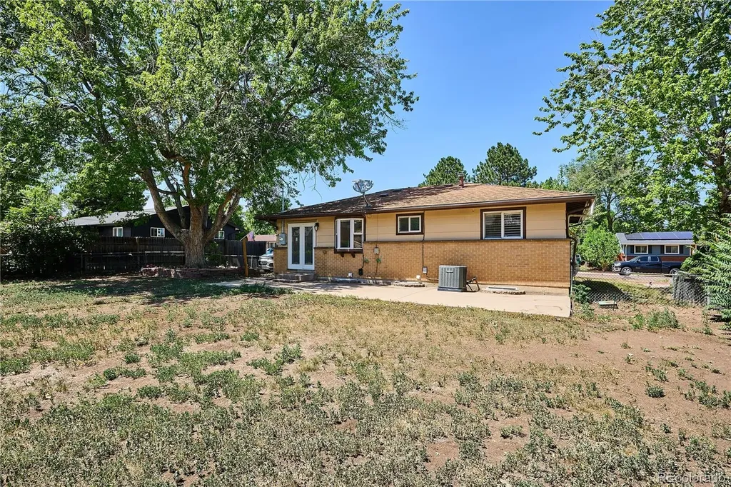 7440 W Oregon Drive Lakewood CO 80232