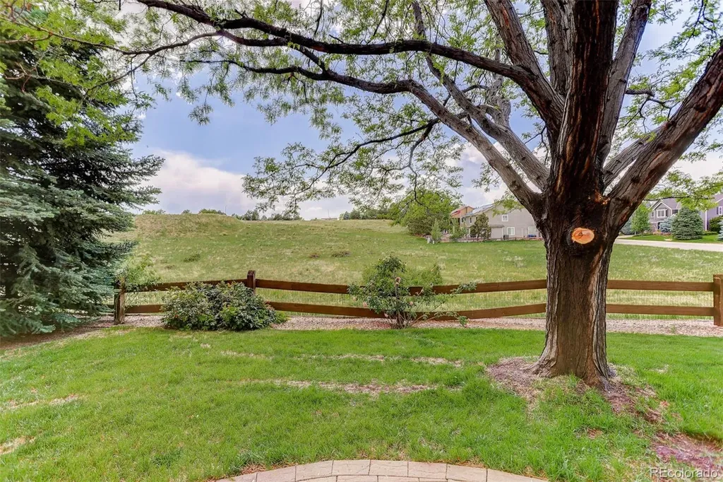 8923 Edgewood Street Highlands Ranch CO 80130