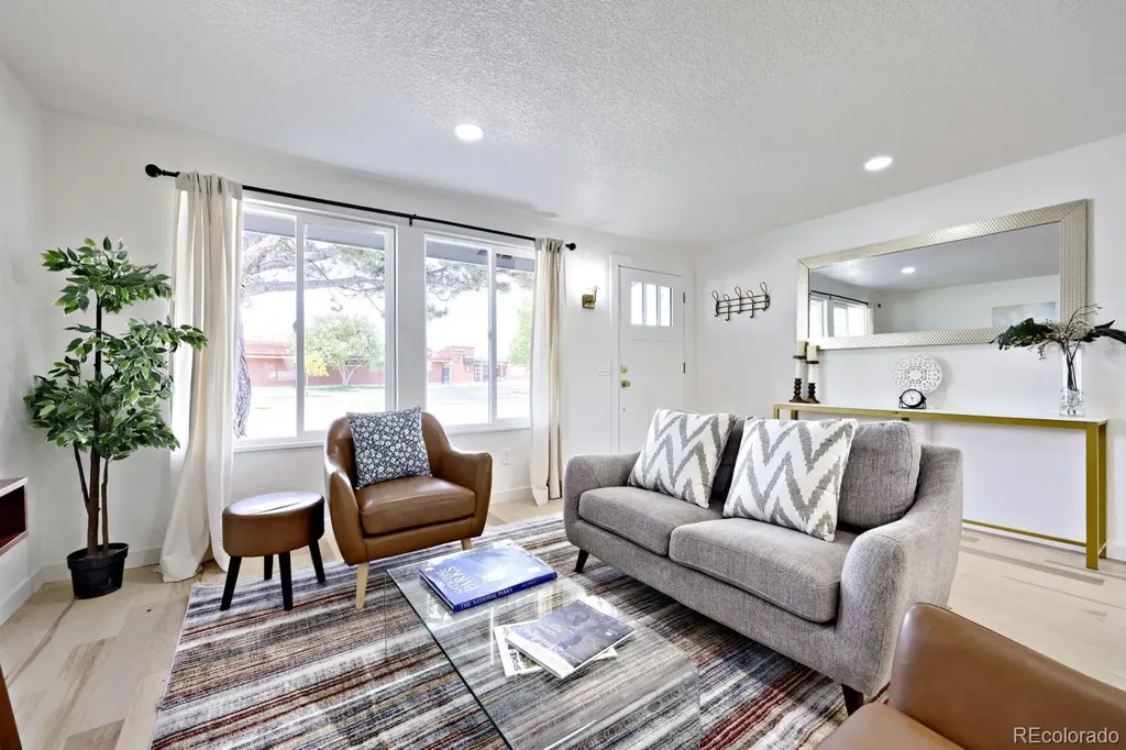 6152 W 68th Avenue Arvada CO 80003