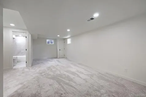 6152 W 68th Avenue Arvada CO 80003