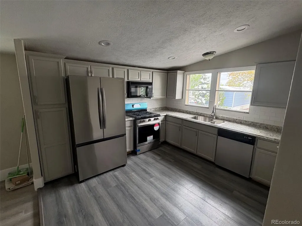 2551 W 92 Avenue Federal Heights CO 80260