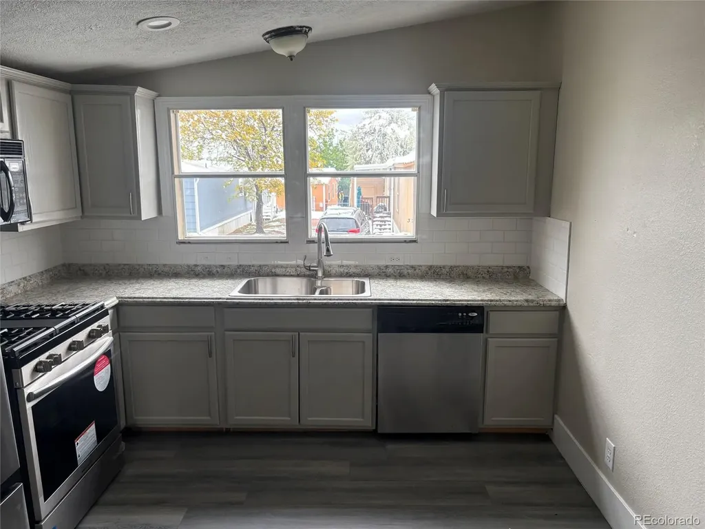 2551 W 92 Avenue Federal Heights CO 80260