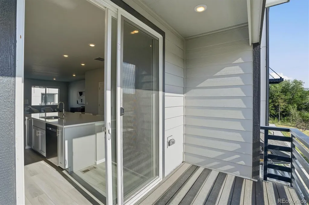 5685 Vivian Street Arvada CO 80002