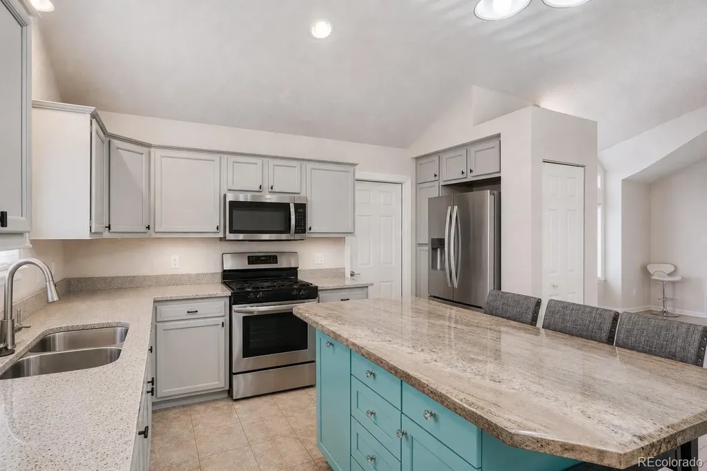 13061 Westlake Place Broomfield CO 80020