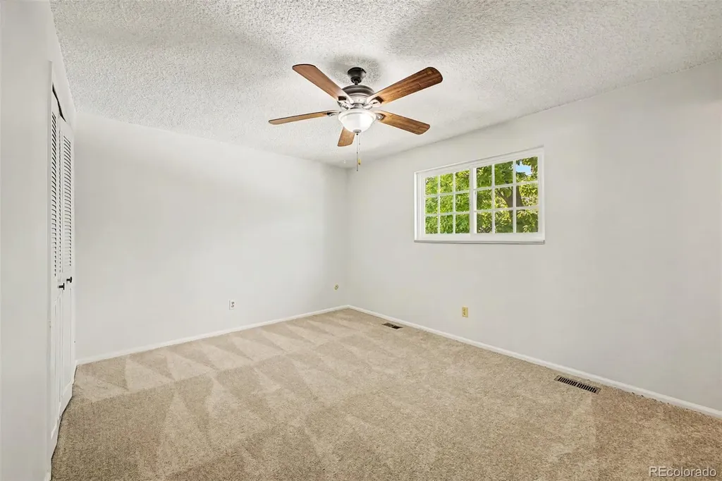 1509 S Vivian Street Longmont CO 80501
