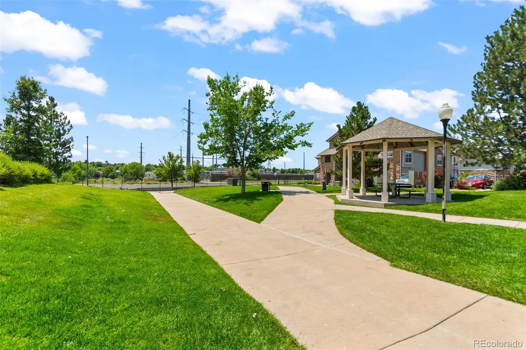 18611 E Water Drive Aurora CO 80013