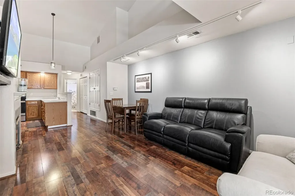 18611 E Water Drive Aurora CO 80013