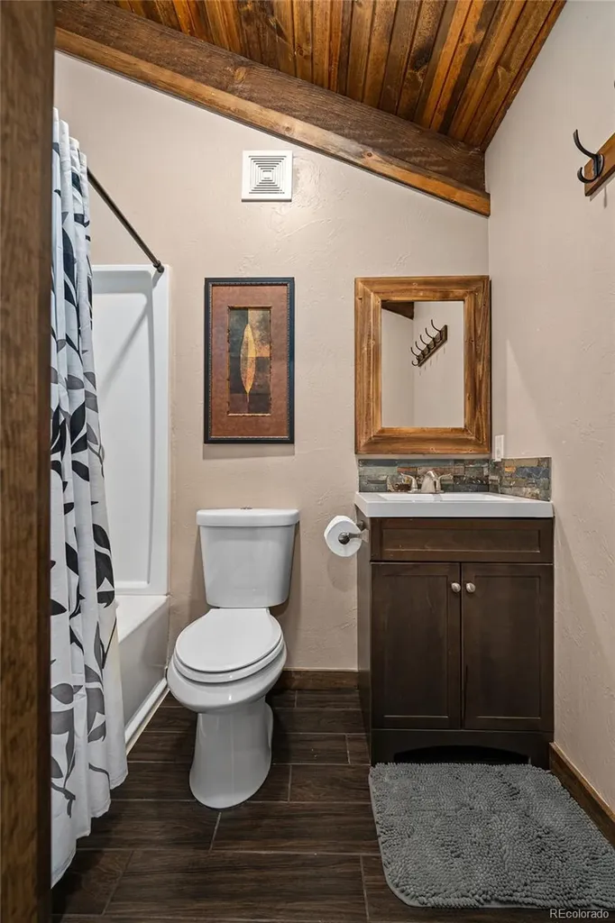 1034 Van Fossan Lane Fort Garland CO 81133