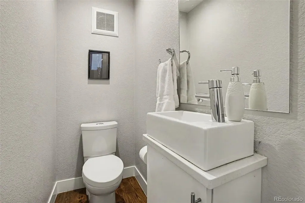 527 Josephine Street Denver CO 80206