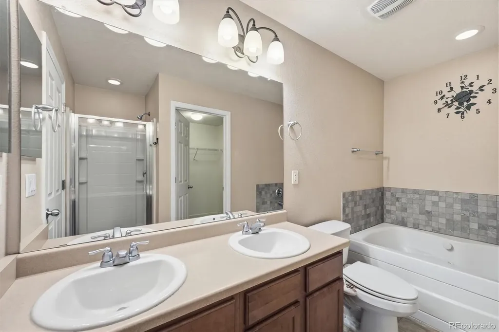 3925 Kenwood Circle Johnstown CO 80534