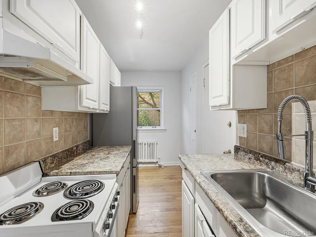 1528 N Emerson Street Denver CO 80218