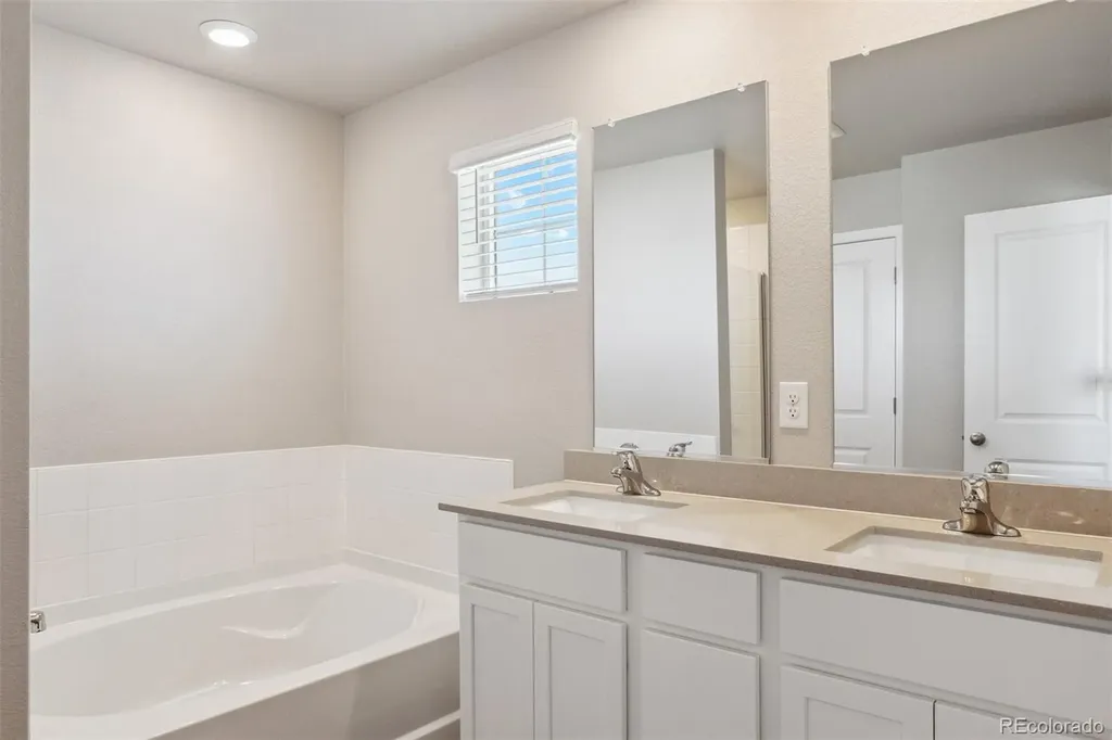 48160 Shetland Drive Bennett CO 80102