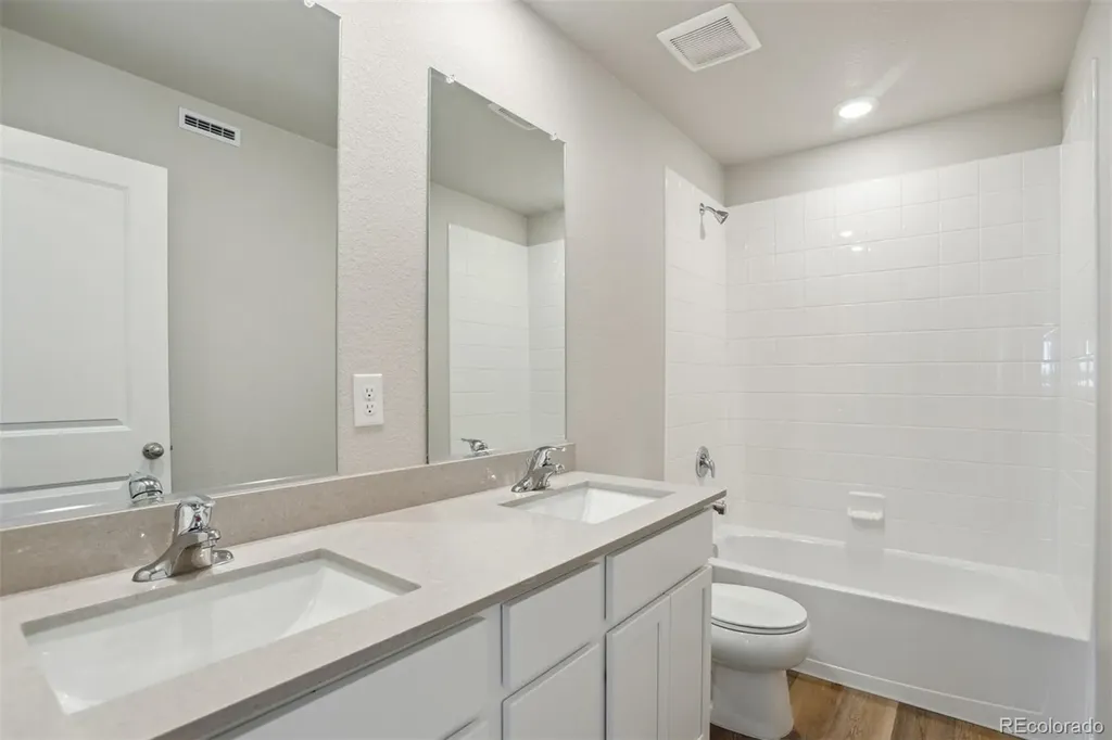 48160 Shetland Drive Bennett CO 80102