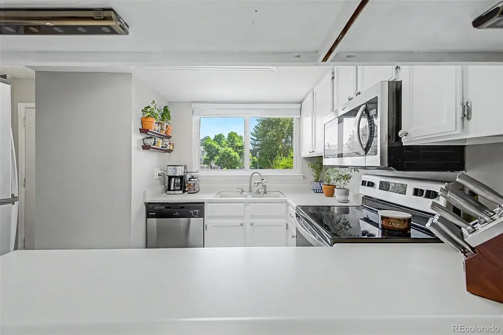 6565 W 84th Circle Arvada CO 80003