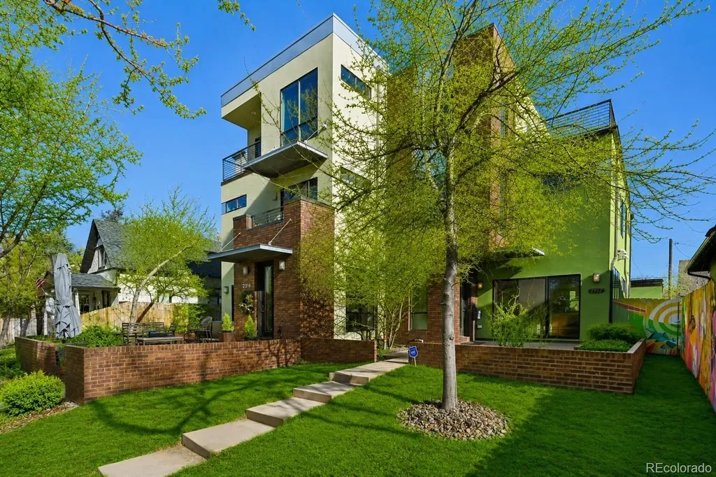 2912 Perry Street Denver CO 80212