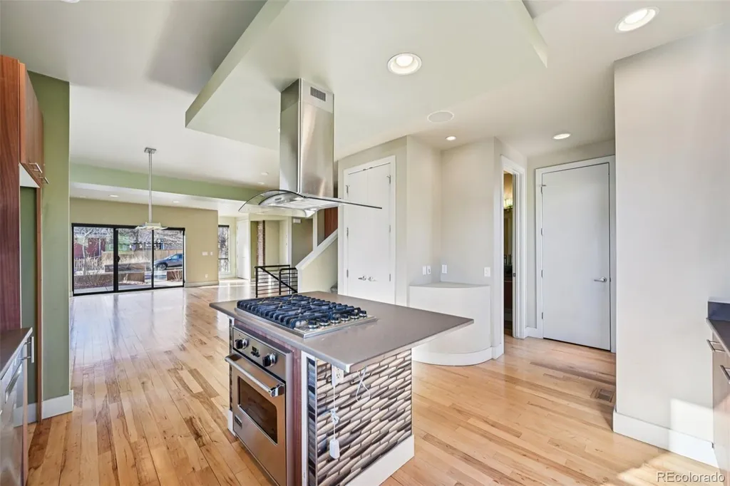 2912 Perry Street Denver CO 80212