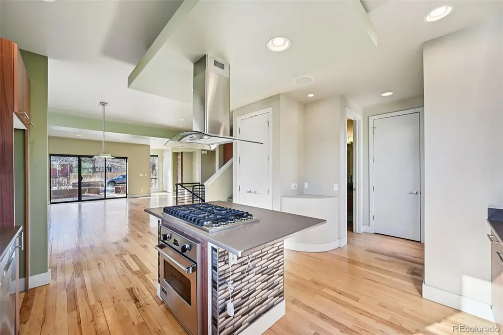 2912 Perry Street Denver CO 80212