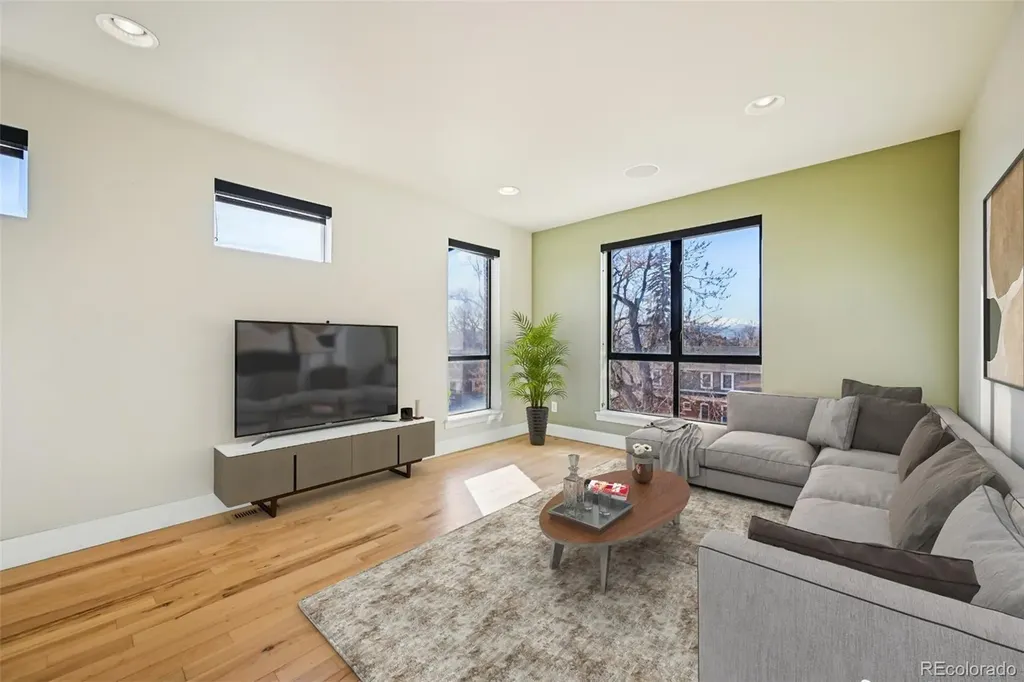 2912 Perry Street Denver CO 80212