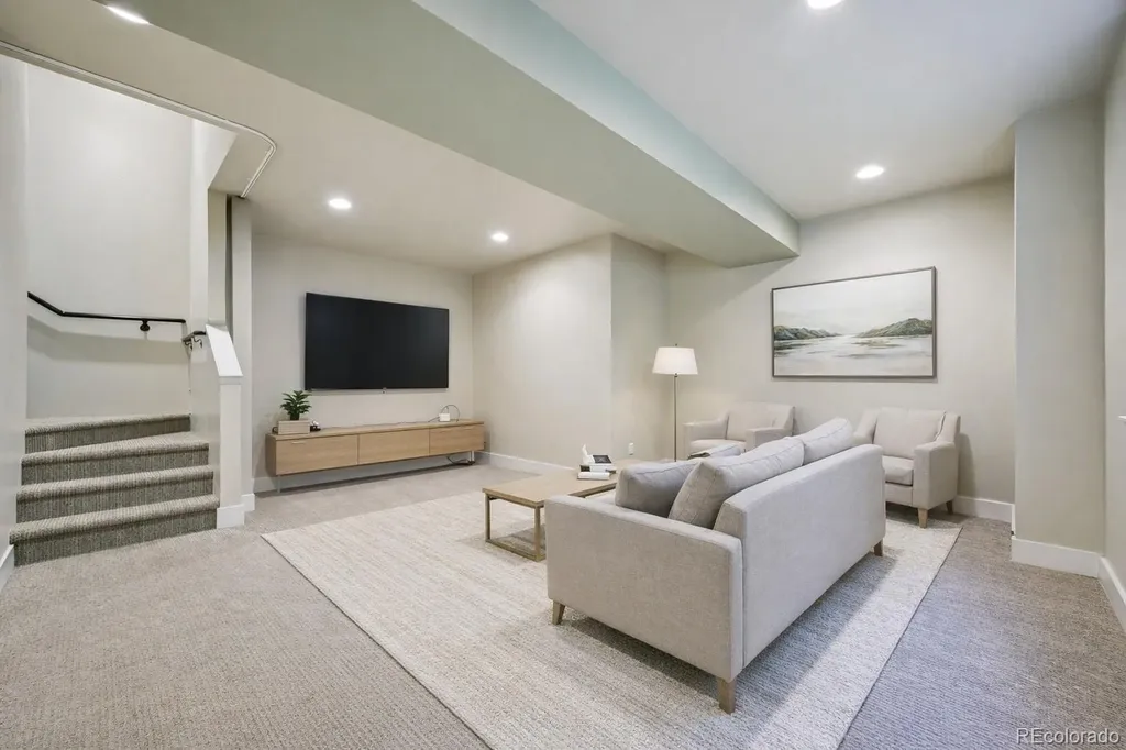 2912 Perry Street Denver CO 80212