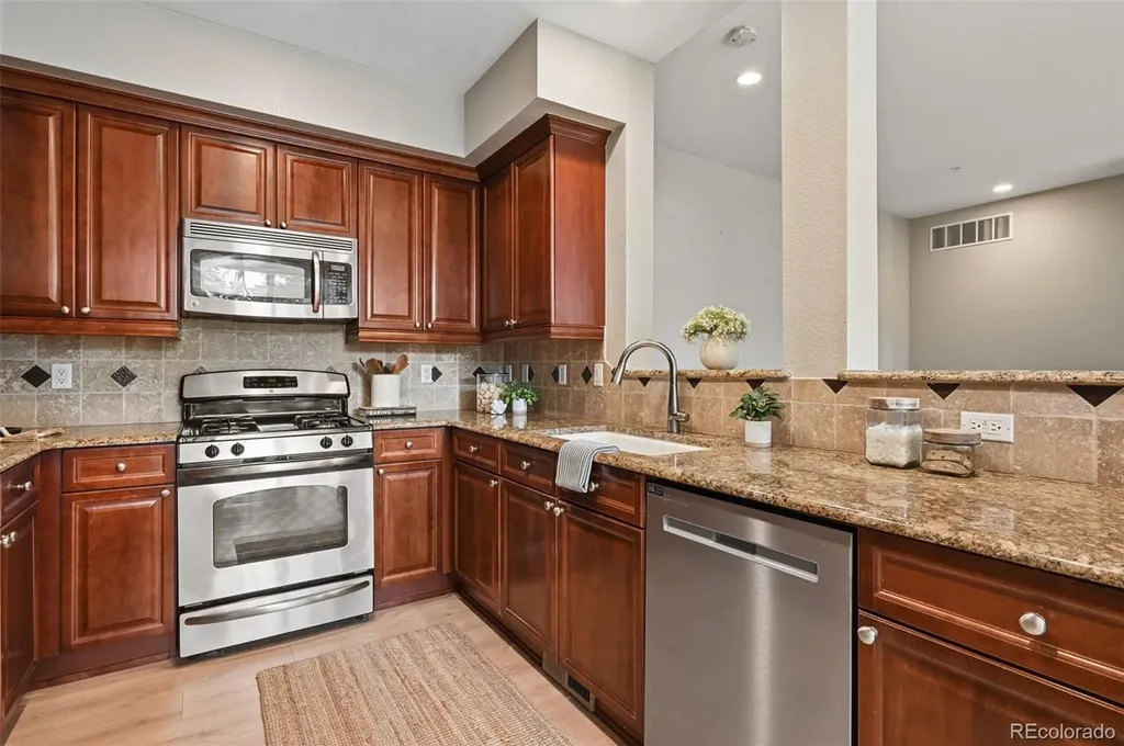 1654 Fillmore Street Denver CO 80206