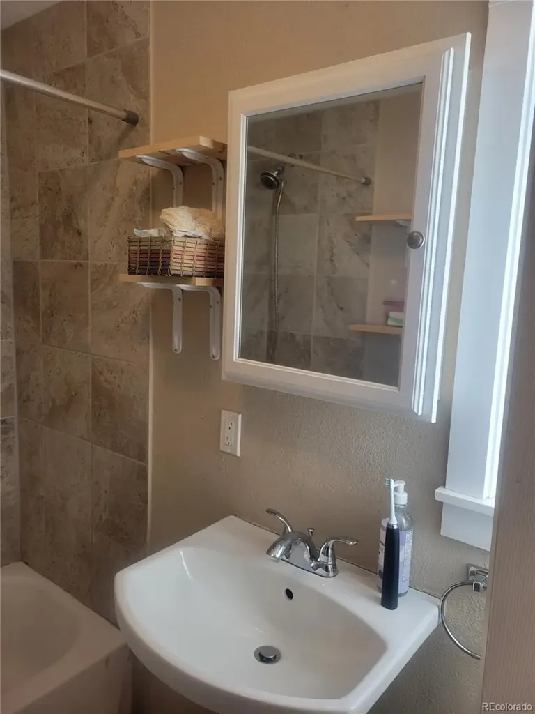 1113 E Cimarron Street Colorado Springs CO 80910