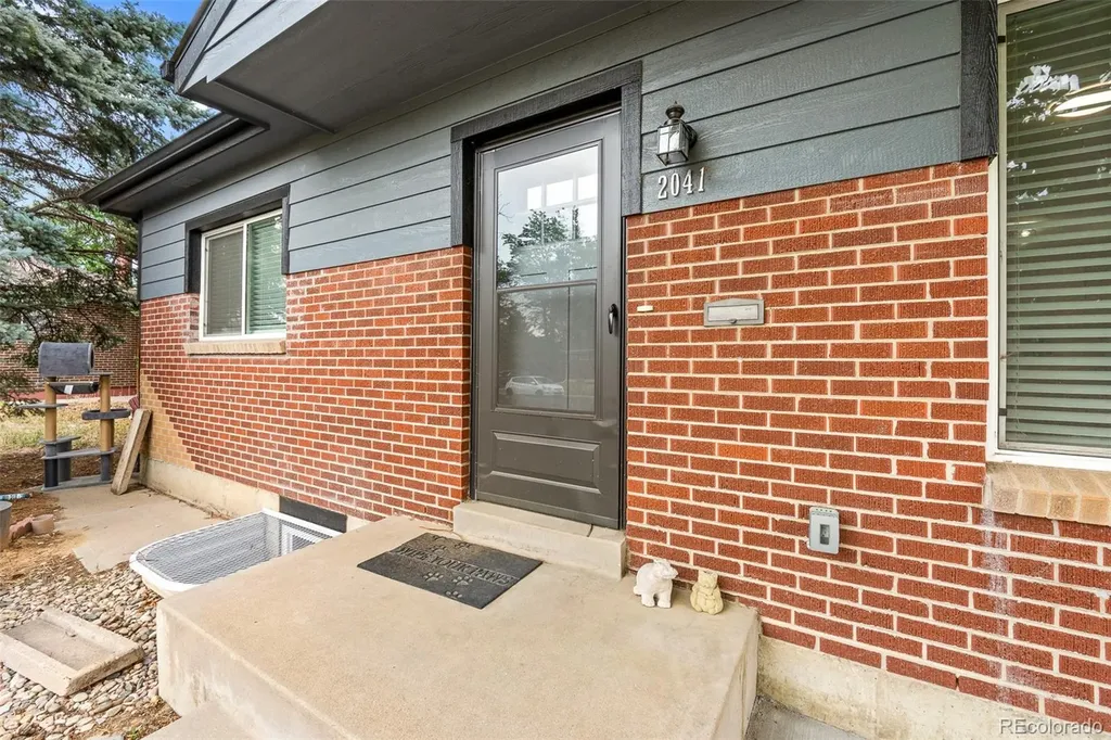 2041 Samuel Drive Denver CO 80221