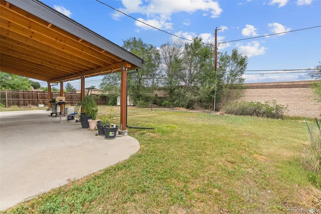 2041 Samuel Drive Denver CO 80221