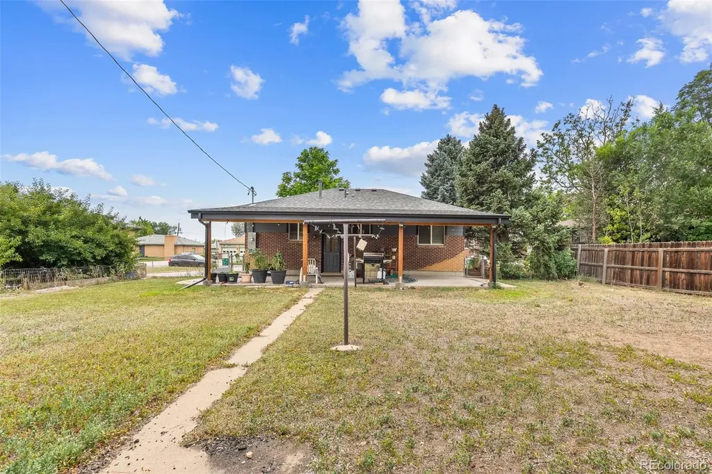 2041 Samuel Drive Denver CO 80221