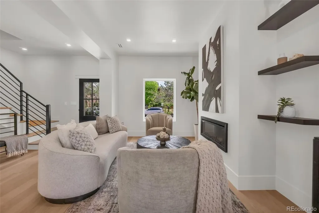 2905 N Vine Street Denver CO 80205
