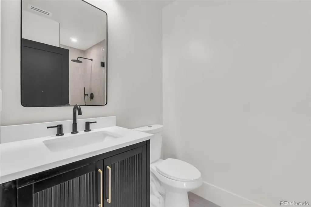 2905 N Vine Street Denver CO 80205