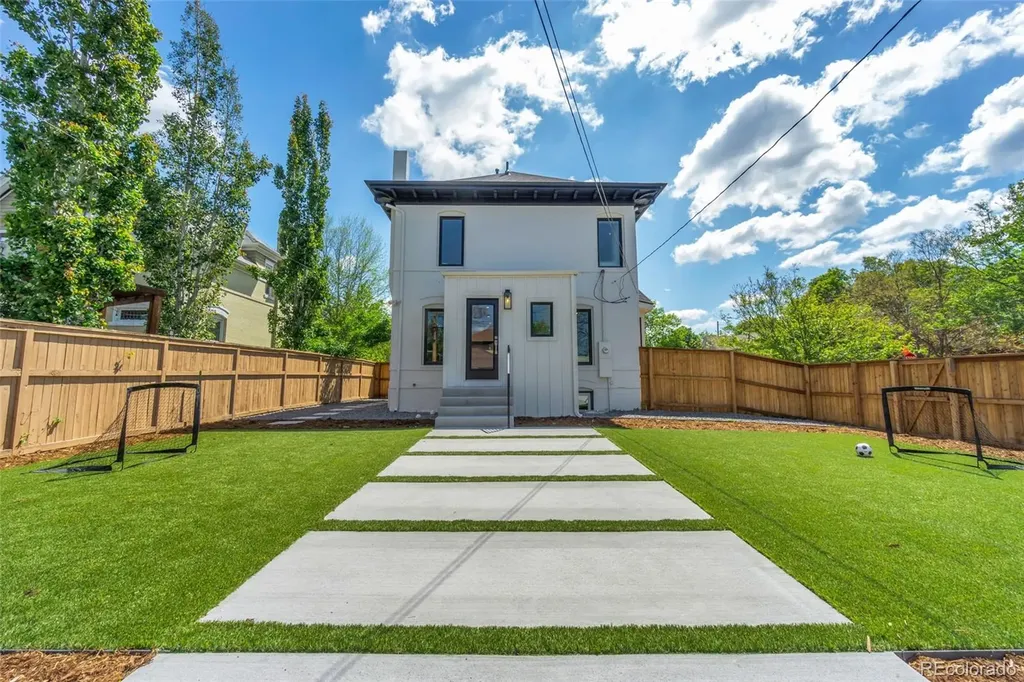 2905 N Vine Street Denver CO 80205