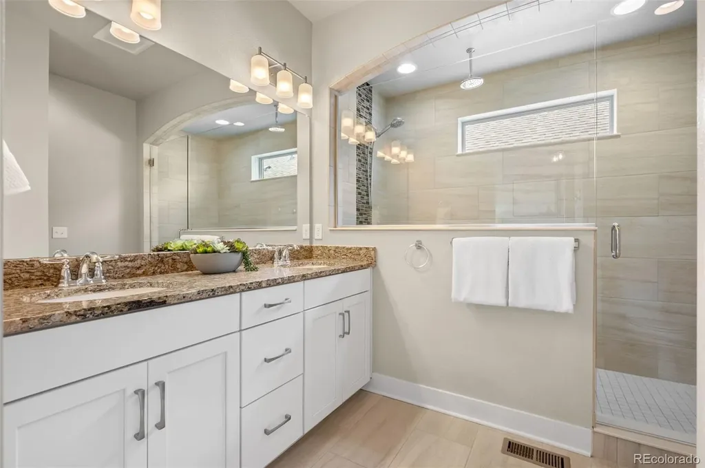 9962 E 59th Drive Denver CO 80238