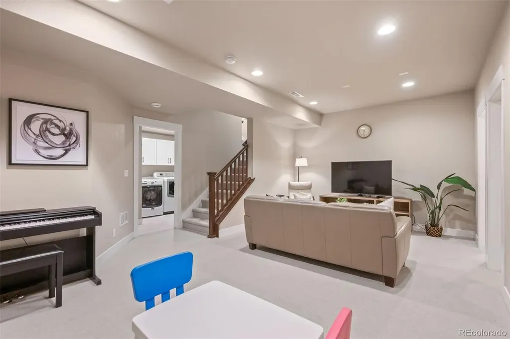 9962 E 59th Drive Denver CO 80238
