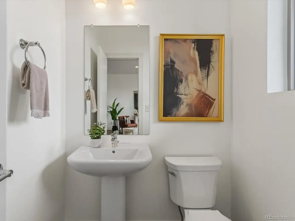 5547 Valentia Street Denver CO 80238