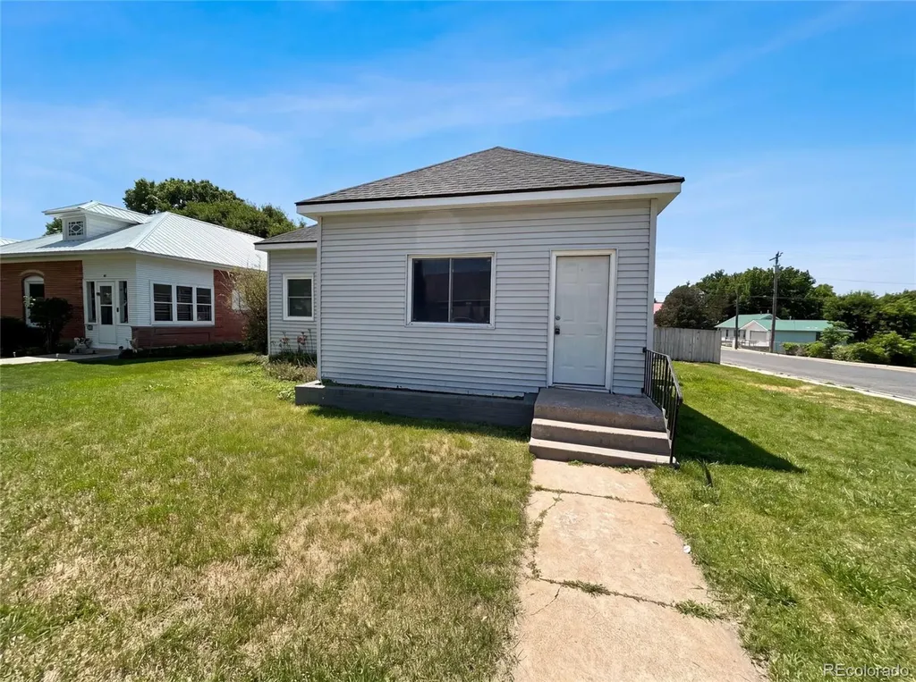 503 Blake Street Wray CO 80758