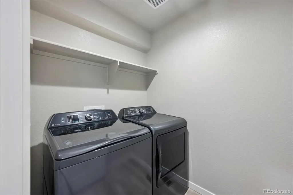 9136 Rifle Street Commerce City CO 80022