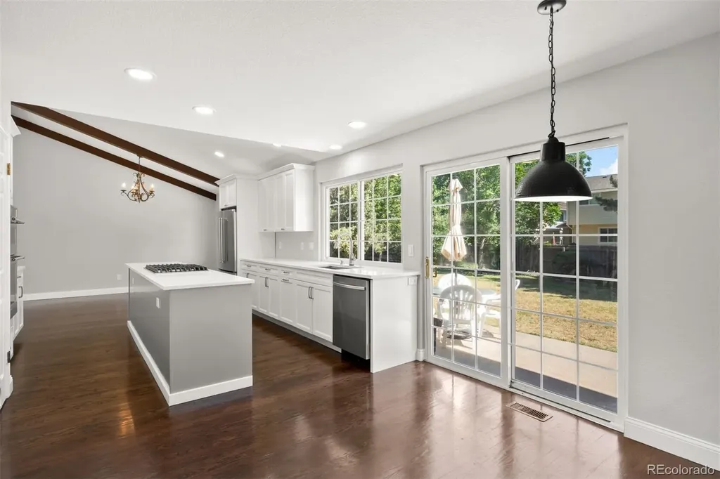1966 S Macon Way Aurora CO 80014