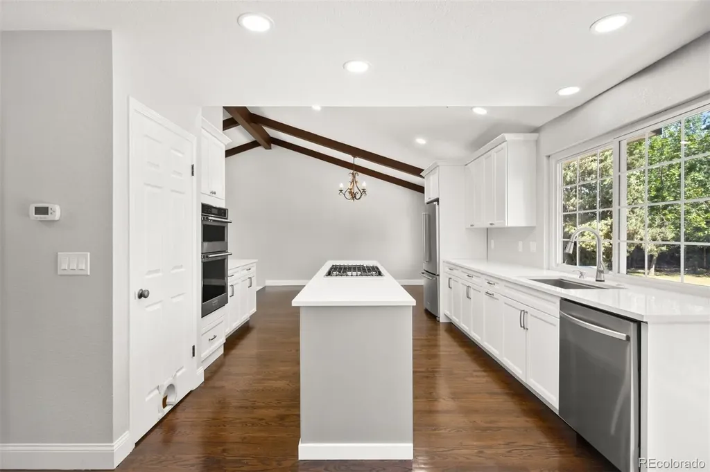 1966 S Macon Way Aurora CO 80014