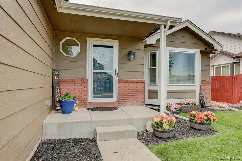 308 Medinah Avenue Johnstown CO 80534