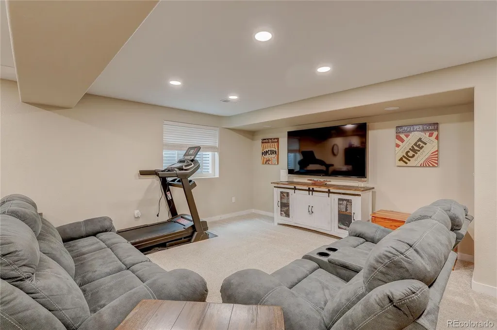 308 Medinah Avenue Johnstown CO 80534
