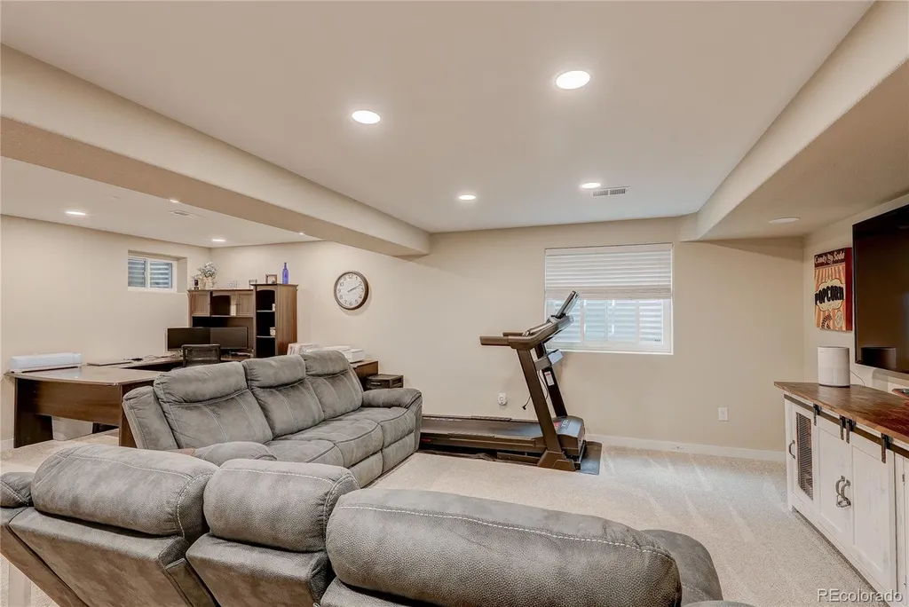 308 Medinah Avenue Johnstown CO 80534