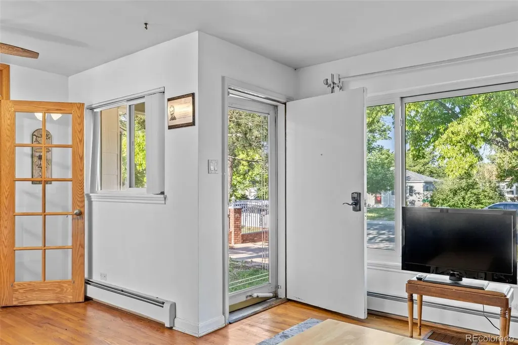 1732 Lansing Street Aurora CO 80010
